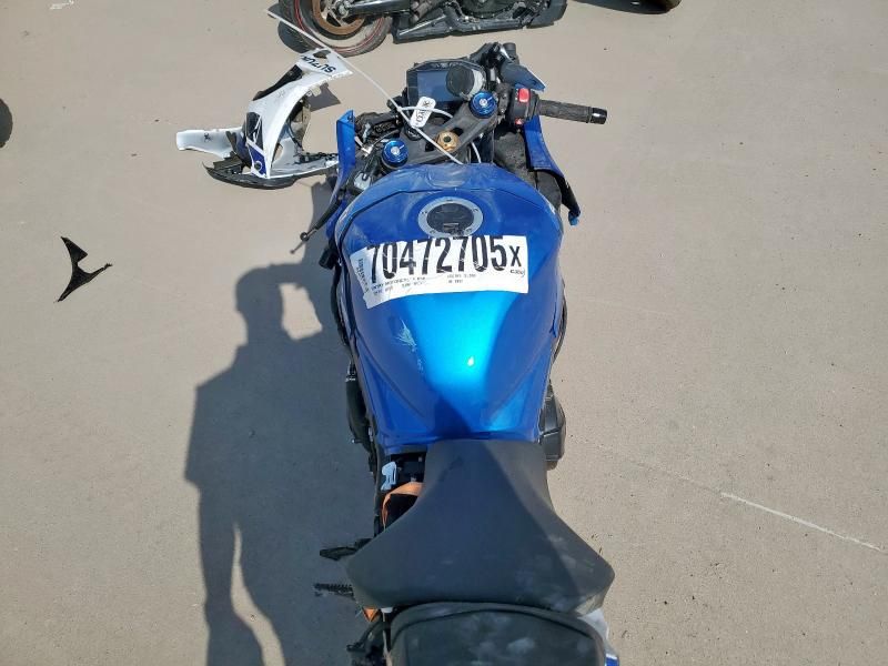 2025 Suzuki GSX-R1000 R