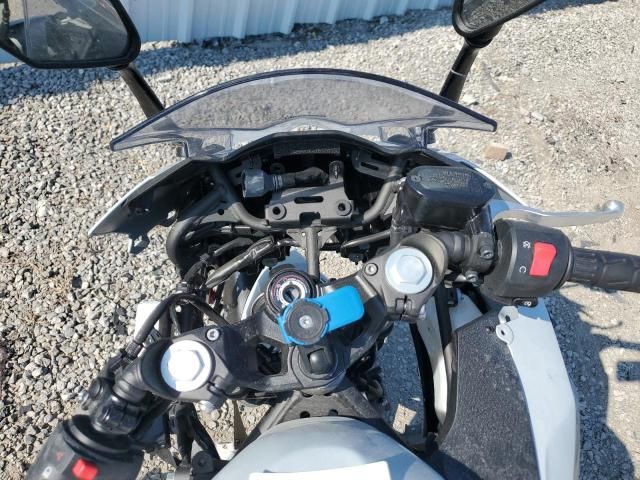 2025 Kawasaki EX500 H