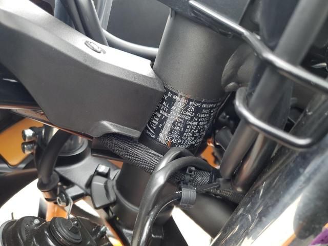 2025 Kawasaki EX650 P