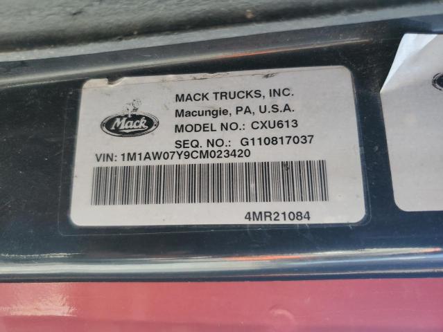 2012 Mack CXU613 Semi Truck