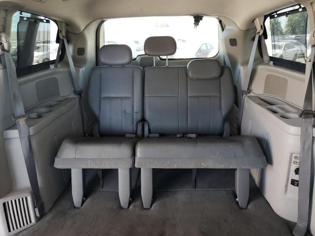 2010 Chrysler Town & Country Touring
