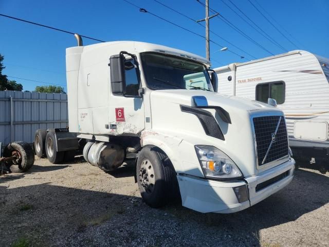 2018 Volvo VNL Semi Truck