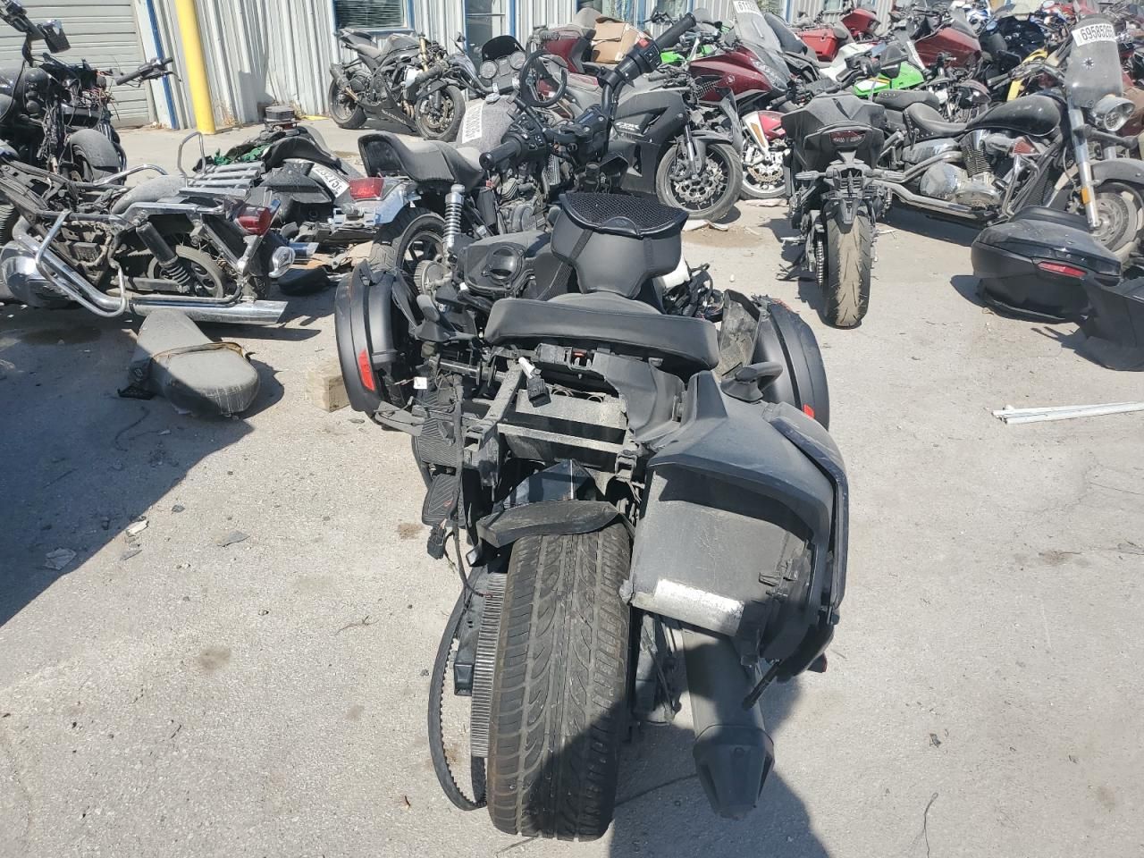 2022 Can-Am Spyder Roadster RT