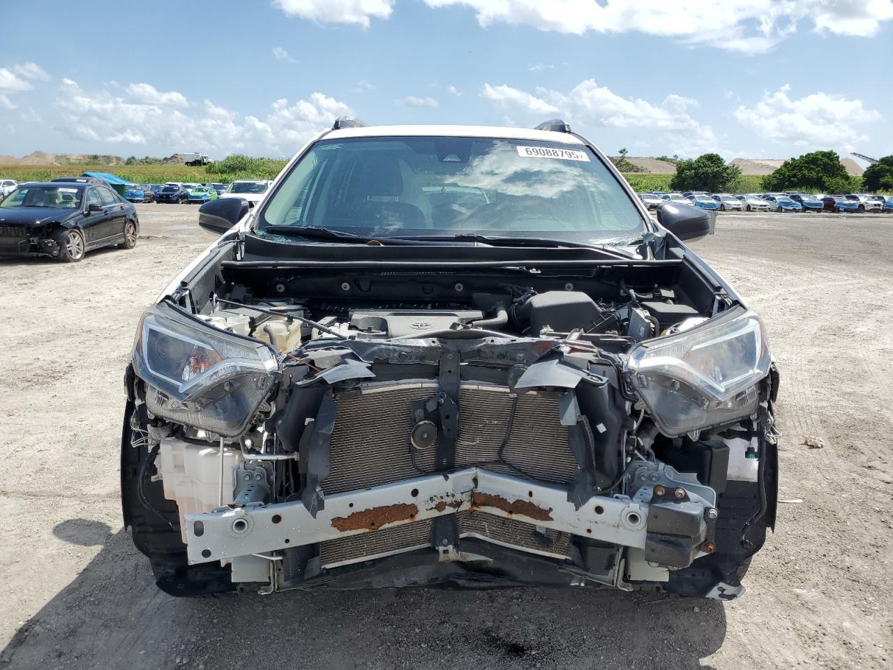 2018 Toyota Rav4 le