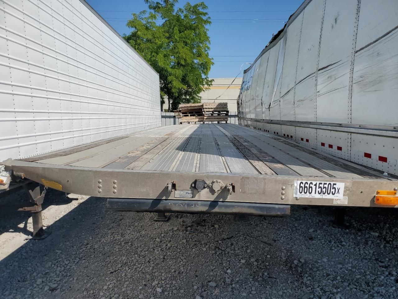 2007 Transcraft Flatbed Trailer