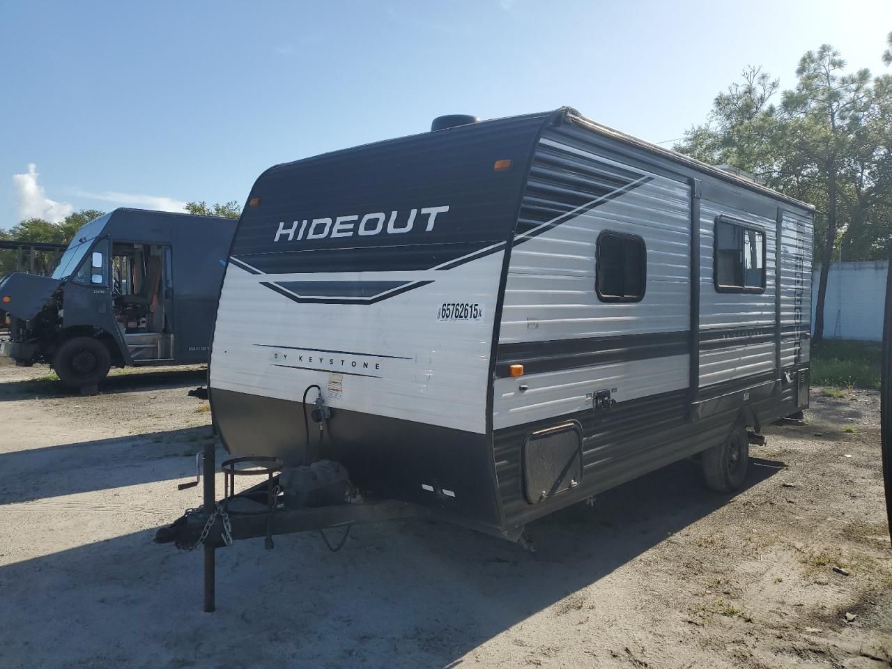 2022 Keystone Hideout M-17