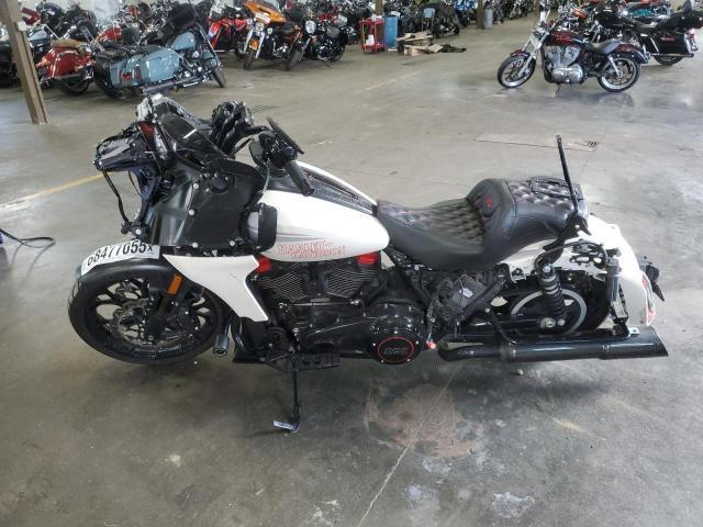 2024 Harley-Davidson Fltrxstse