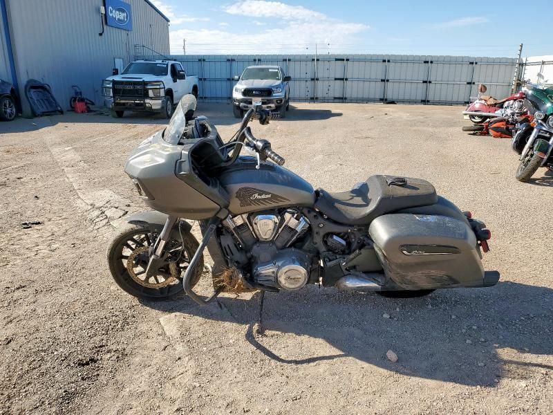 2021 Indian Motorcycle Co. Challenger