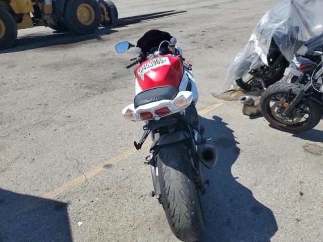 2016 Suzuki GSX-R1000
