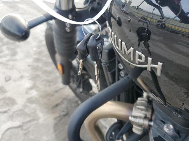 2023 Triumph Bonneville Bobber