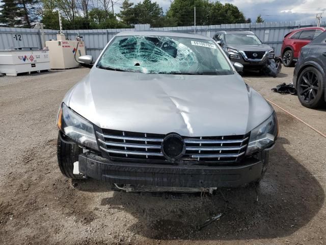 2013 Volkswagen Passat SE