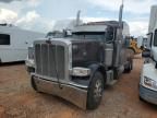 2018 Peterbilt 389 Semi Truck