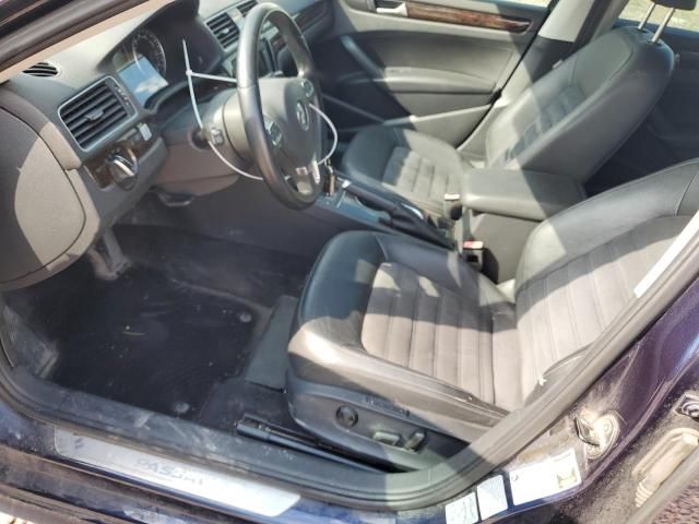 2015 Volkswagen Passat SEL