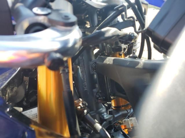 2025 Yamaha YZFR7