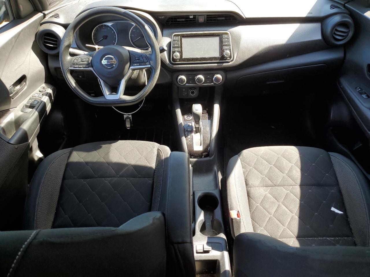 2020 Nissan Kicks s