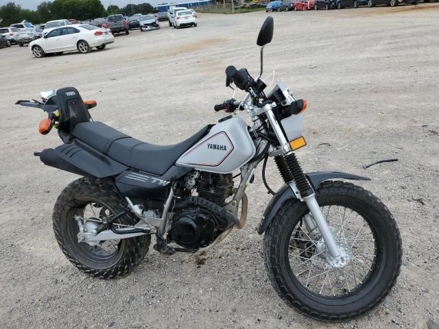 2025 Yamaha TW200 C
