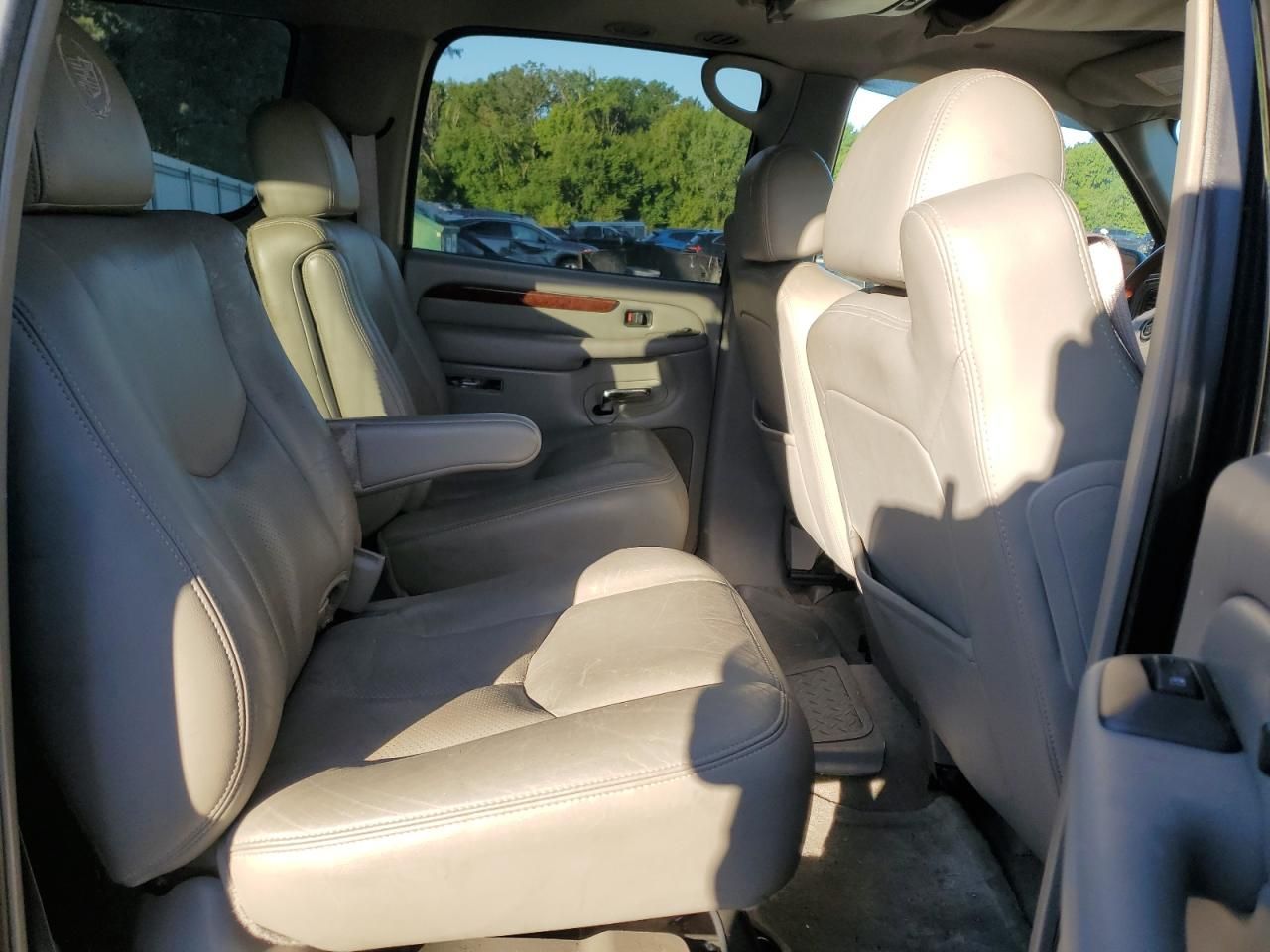 2005 Cadillac Escalade esv