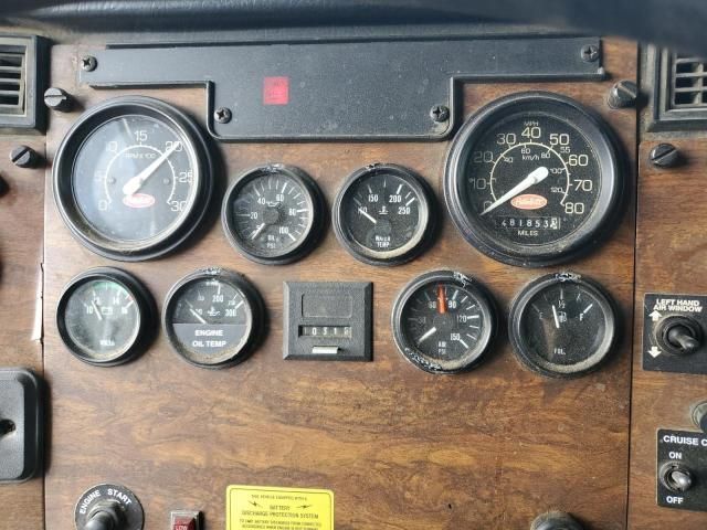 2000 Peterbilt 379 Semi Truck