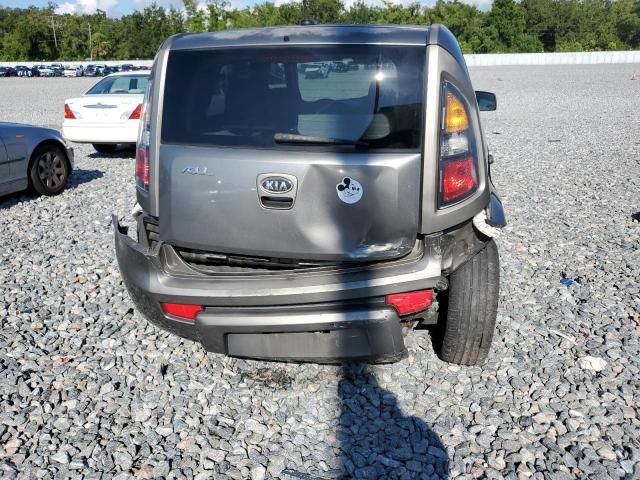 2011 KIA Soul +