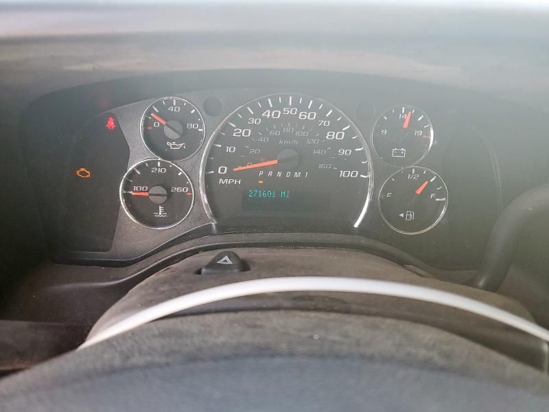 2017 Chevrolet Express G2500