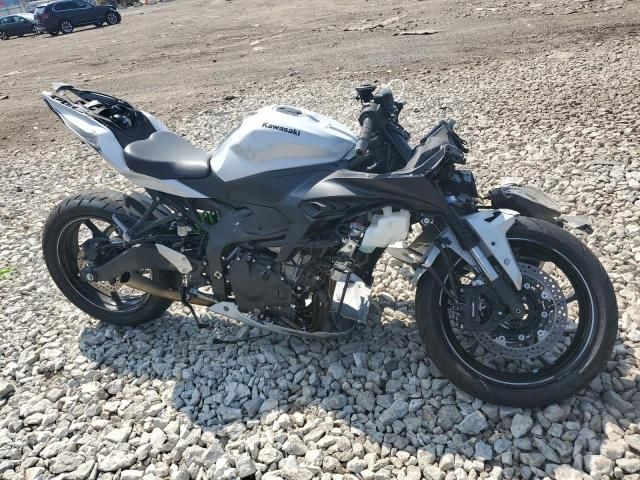 2025 Kawasaki ZX400 S