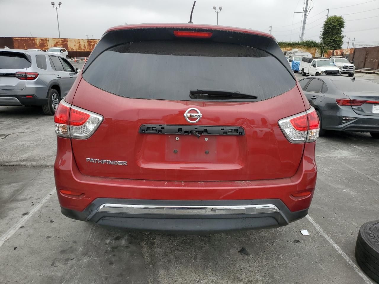 2016 Nissan Pathfinder s