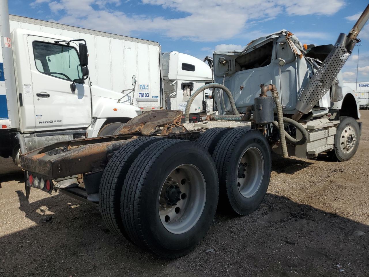 2014 Westenstar Convention-Semi Truck