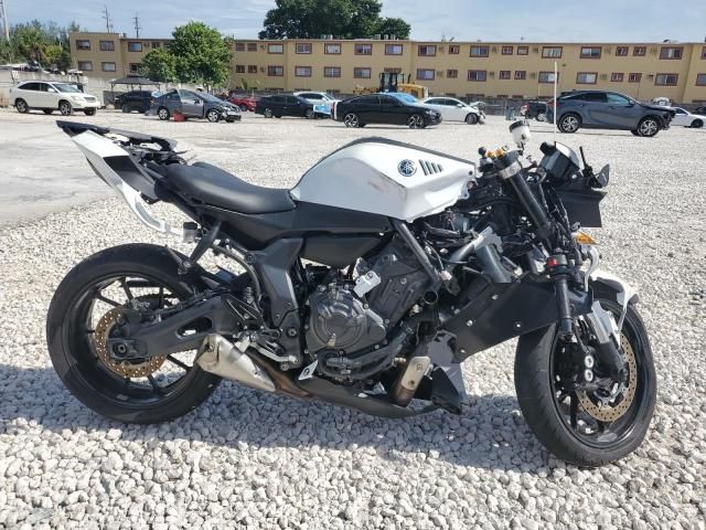 2024 Yamaha YZFR7