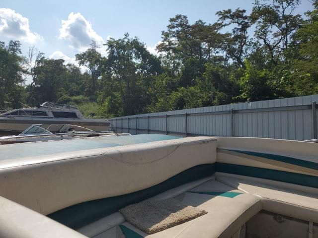 2000 Glastron Boat