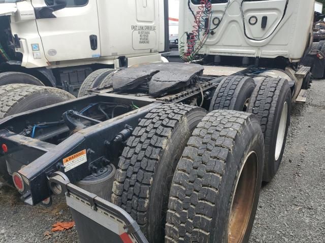 2020 Freightliner Cascadia 125 Semi Truck