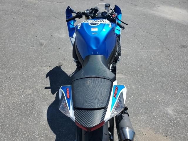 2025 Suzuki GSX-R750