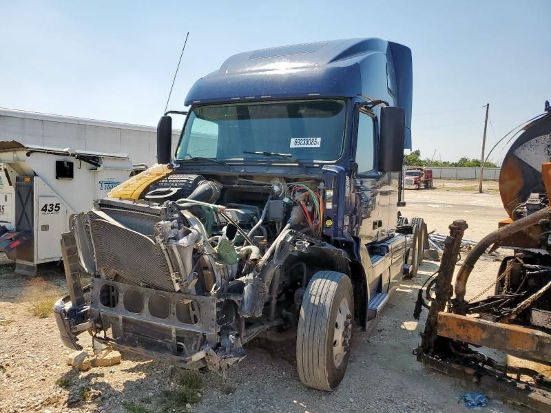 2017 Volvo VNL Semi Truck