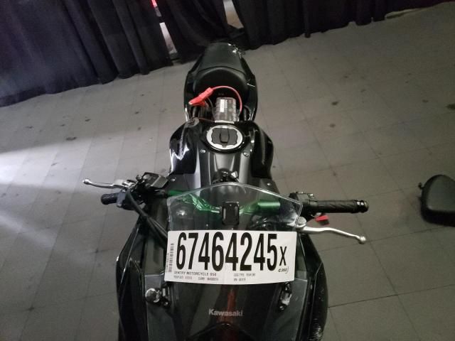 2025 Kawasaki EX650 R