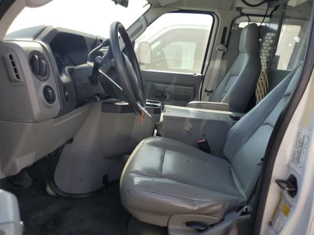 2011 Ford Econoline E250 van