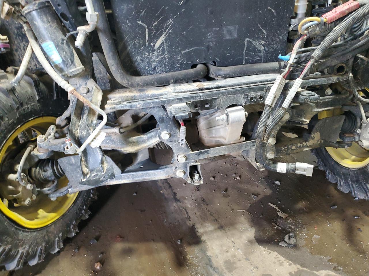 2018 John Deere 835R-ATV AND Utility Vehicles ATV