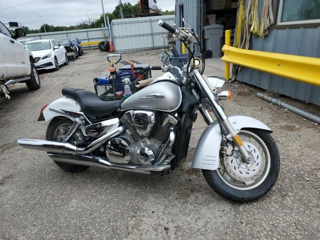2006 Honda VTX1300 R