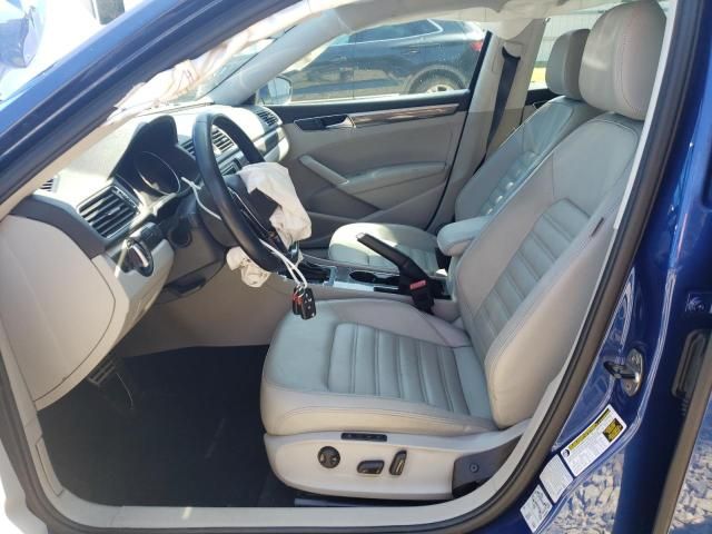 2017 Volkswagen Passat SEL Premium