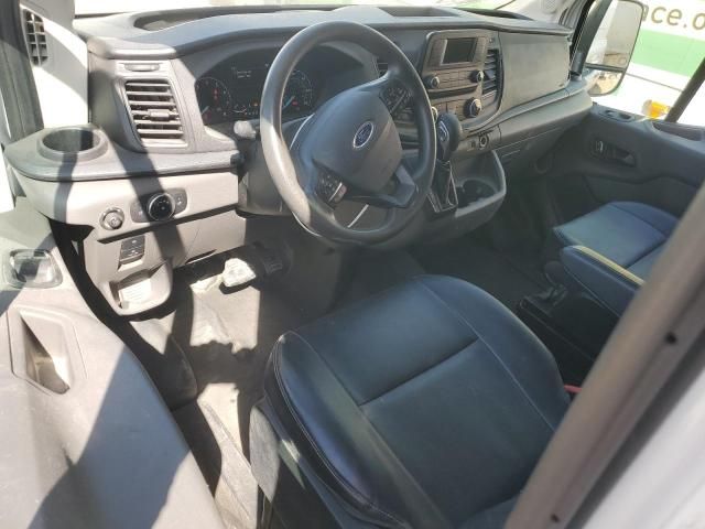 2022 Ford Transit Cab & Chassi