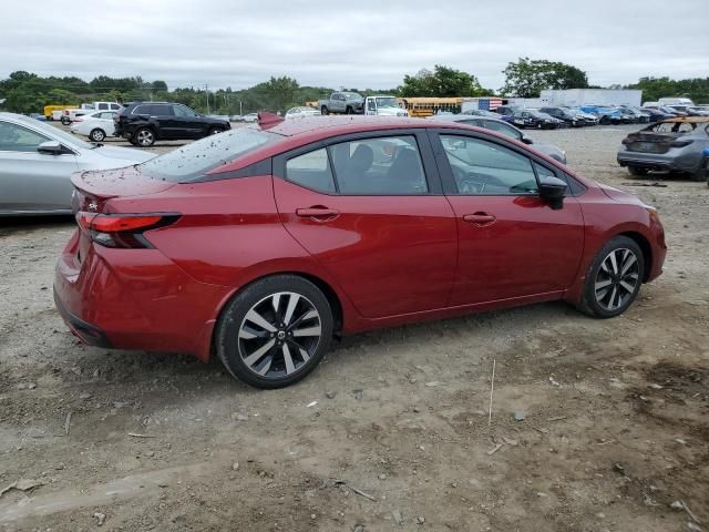 2022 Nissan Versa SR