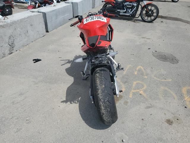 2023 Aprilia Tuono 660