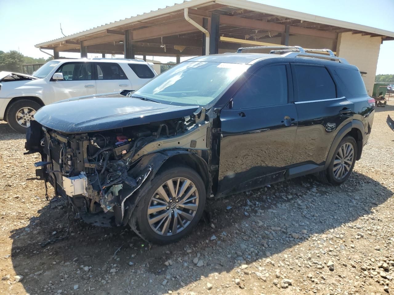 2024 Nissan Pathfinder sl