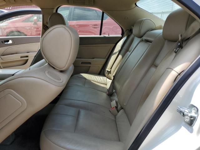 2011 Cadillac Sts Luxury Performance