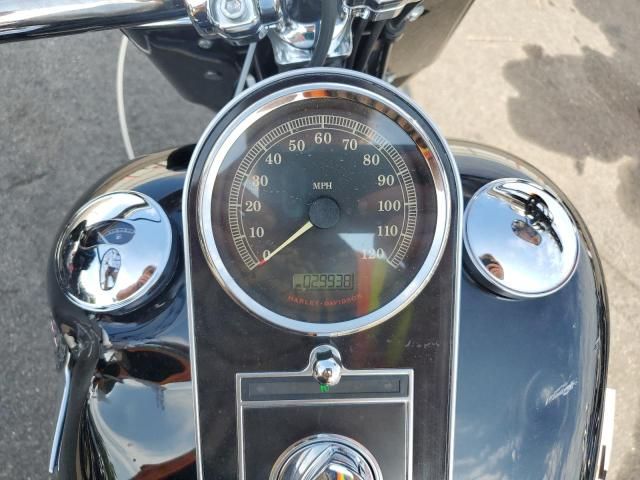 2011 Harley-Davidson Flstfb