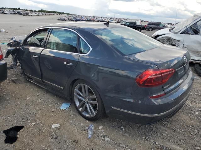 2017 Volkswagen Passat R-Line