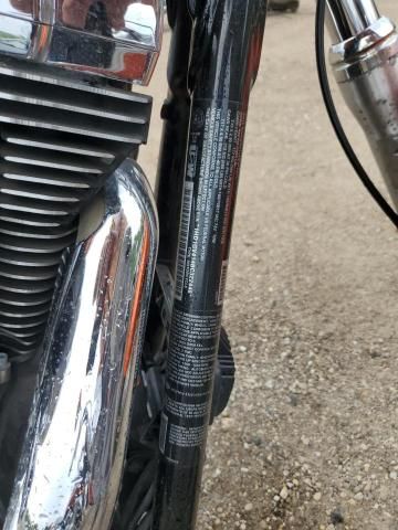 2011 Harley-Davidson Fxdc