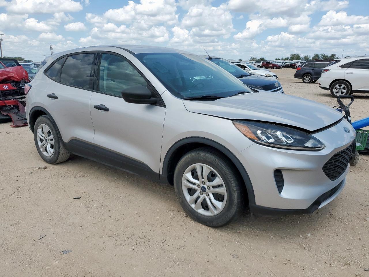 2020 Ford Escape s