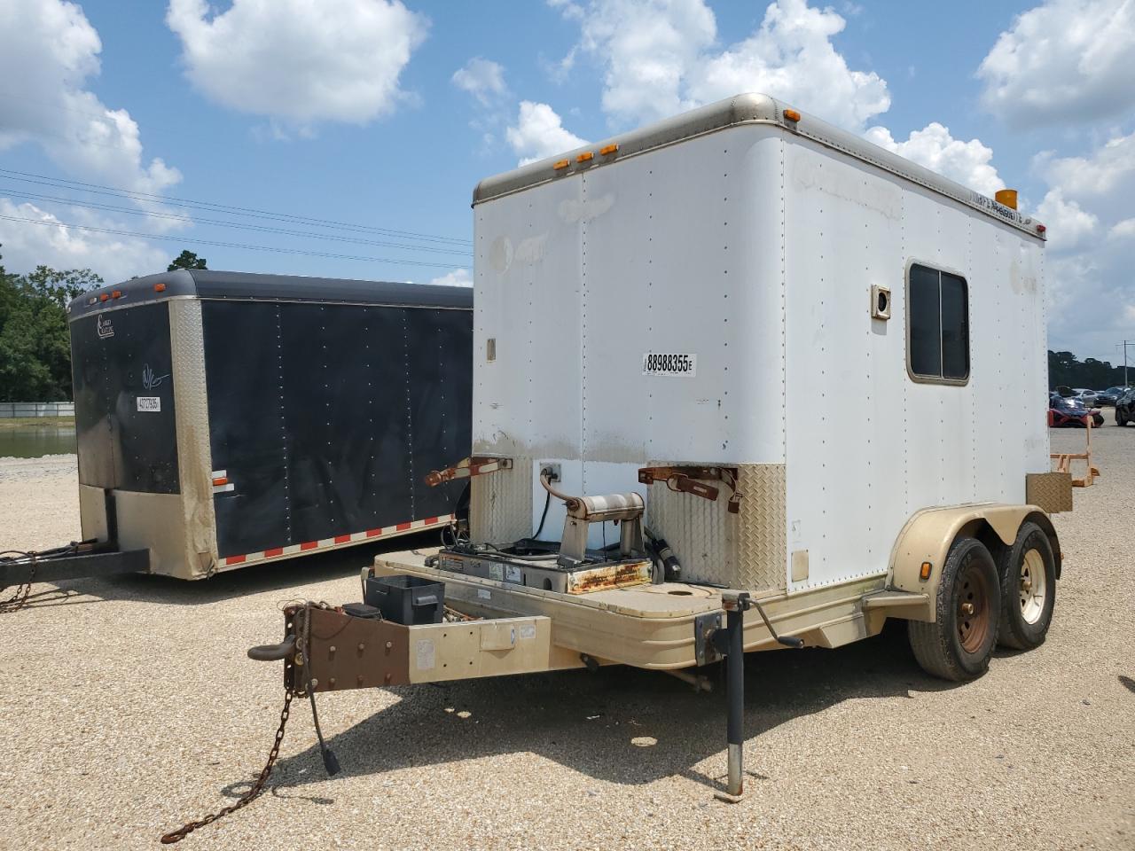 2000 Pelsue Trailer