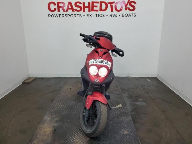 2022 Genuine Scooter Co. Roughhouse 50