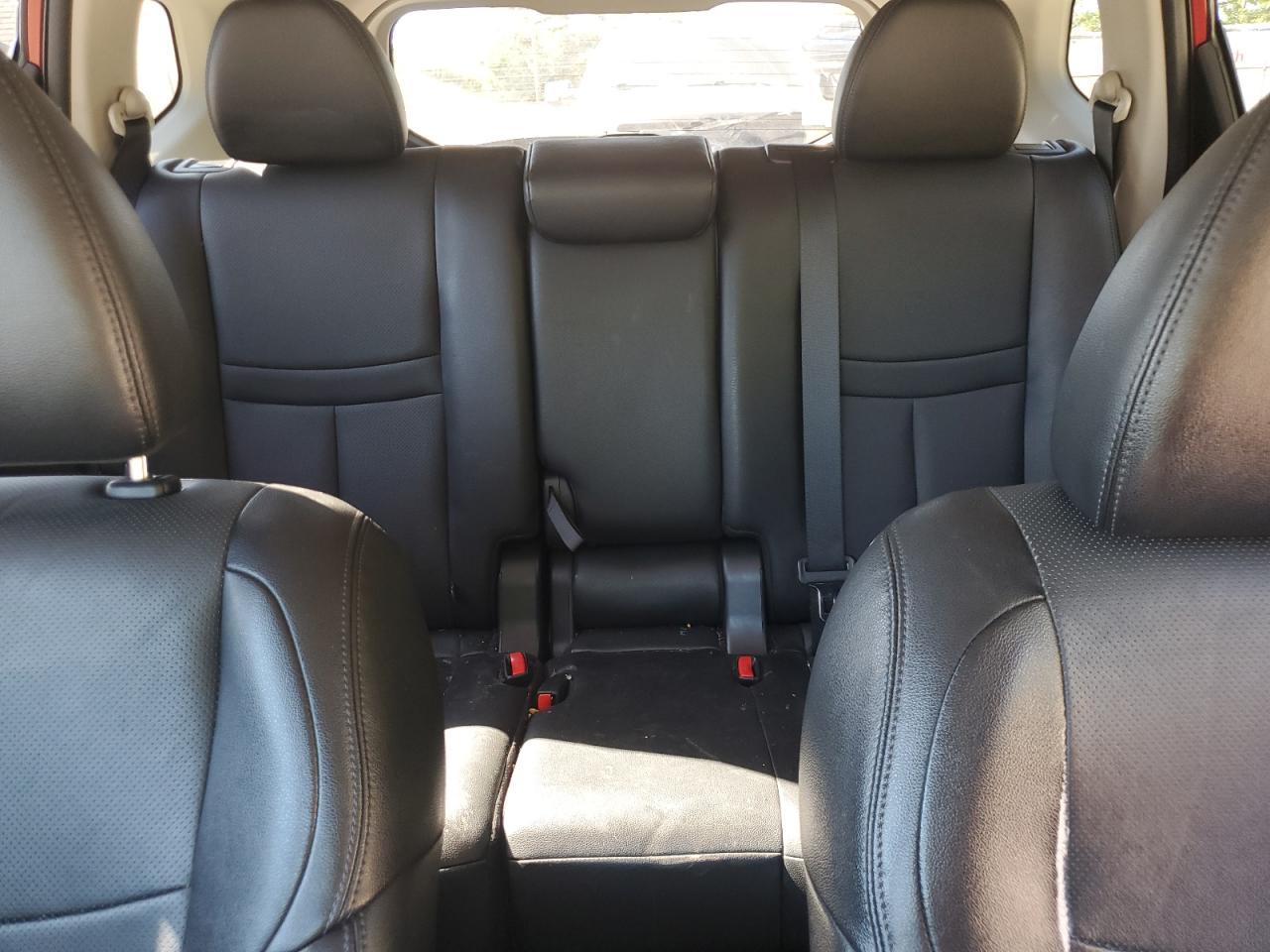 2015 Niss An Rogue s