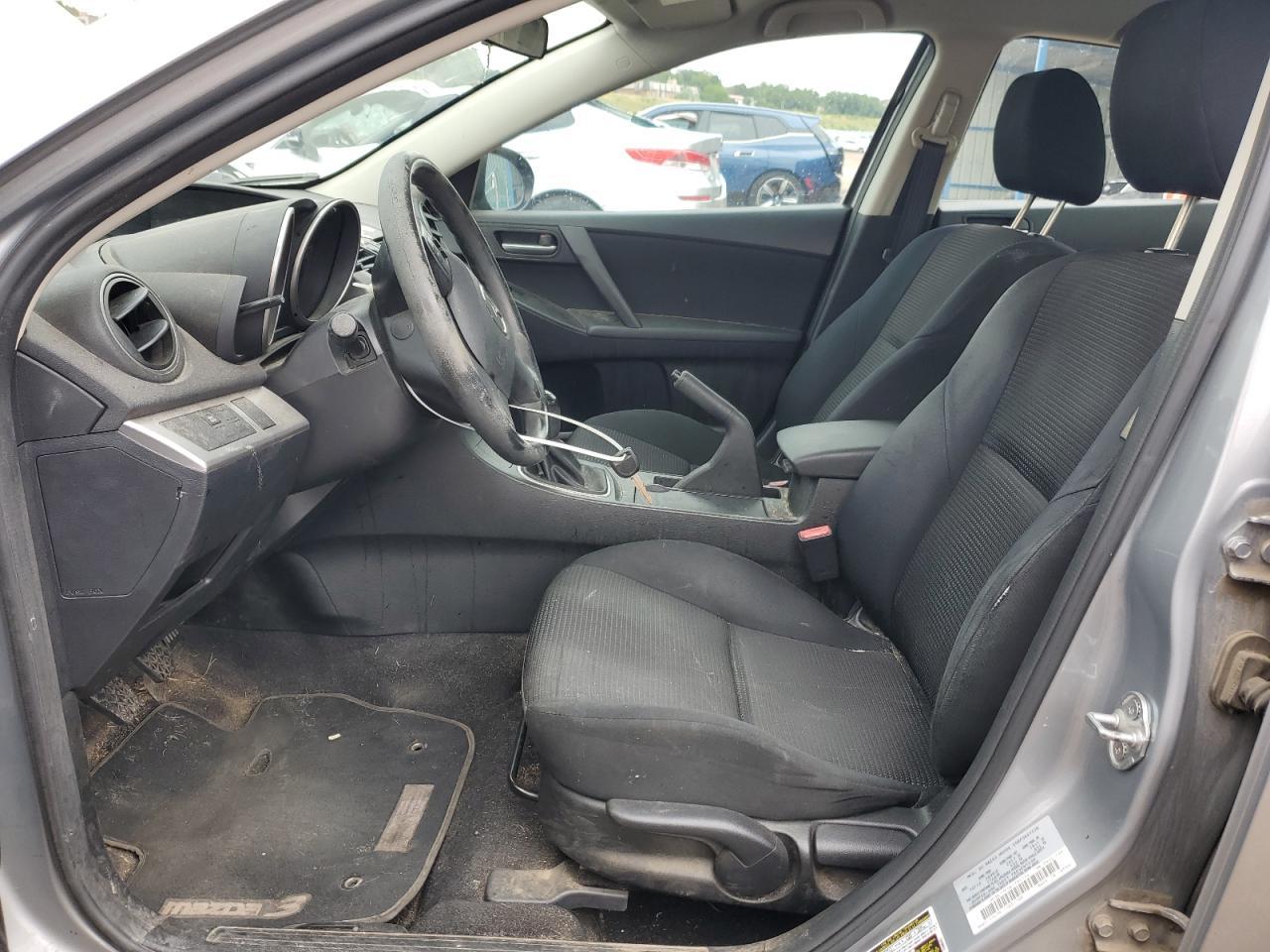 2013 Mazda 3 I